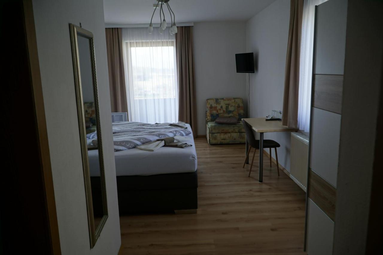 Pension-Ferienwohnung Rotar Faak am See Esterno foto