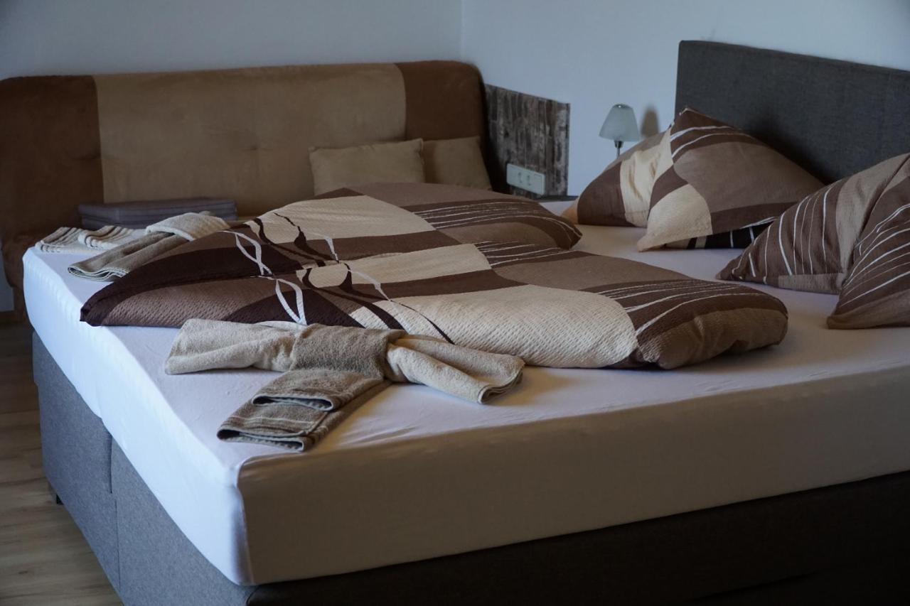 Pension-Ferienwohnung Rotar Faak am See Esterno foto