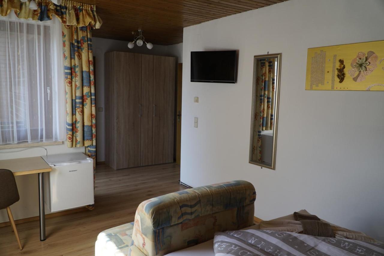 Pension-Ferienwohnung Rotar Faak am See Esterno foto