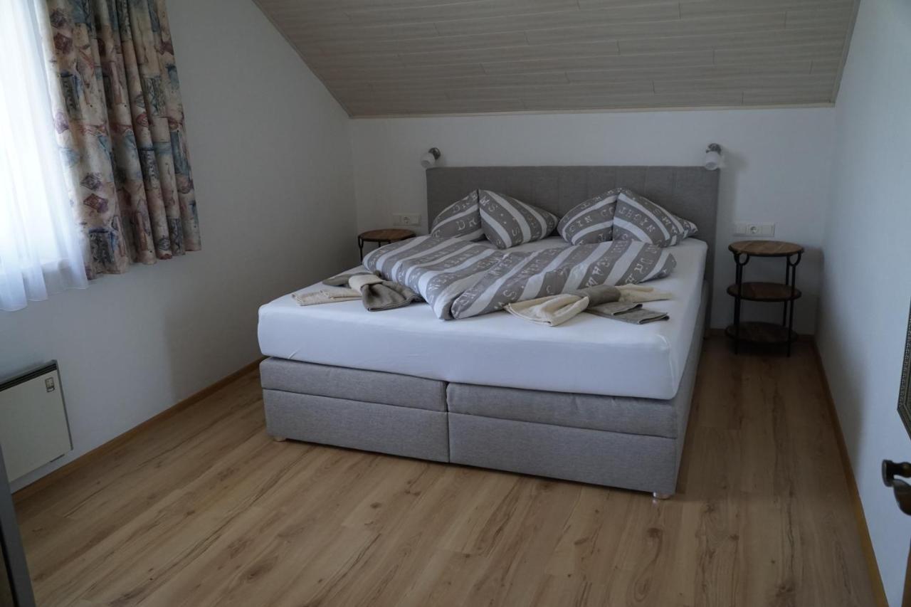 Pension-Ferienwohnung Rotar Faak am See Esterno foto