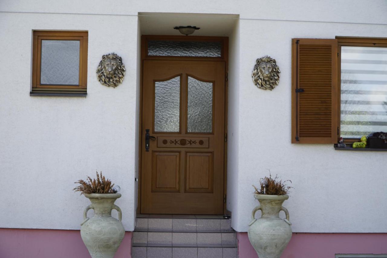 Pension-Ferienwohnung Rotar Faak am See Esterno foto