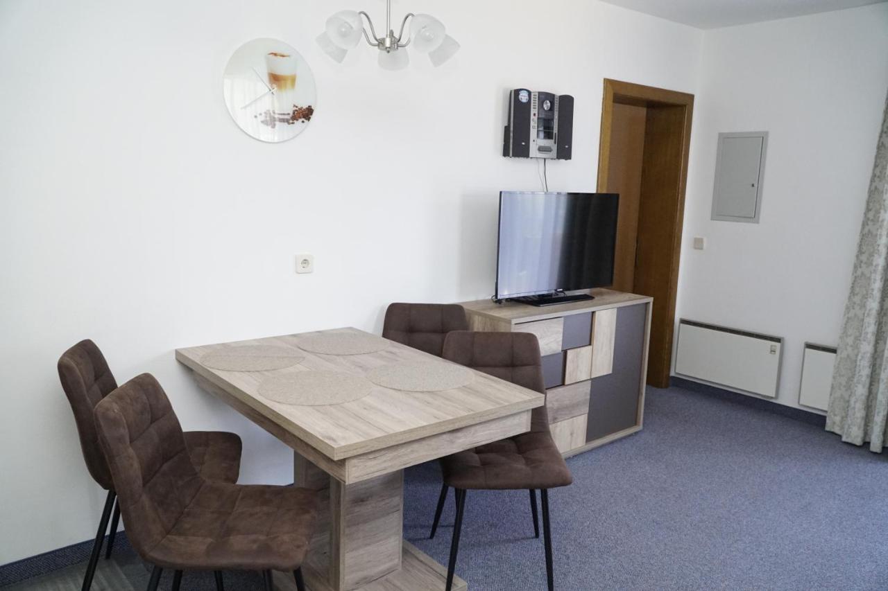 Pension-Ferienwohnung Rotar Faak am See Esterno foto