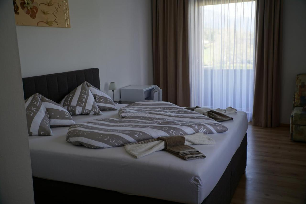 Pension-Ferienwohnung Rotar Faak am See Esterno foto